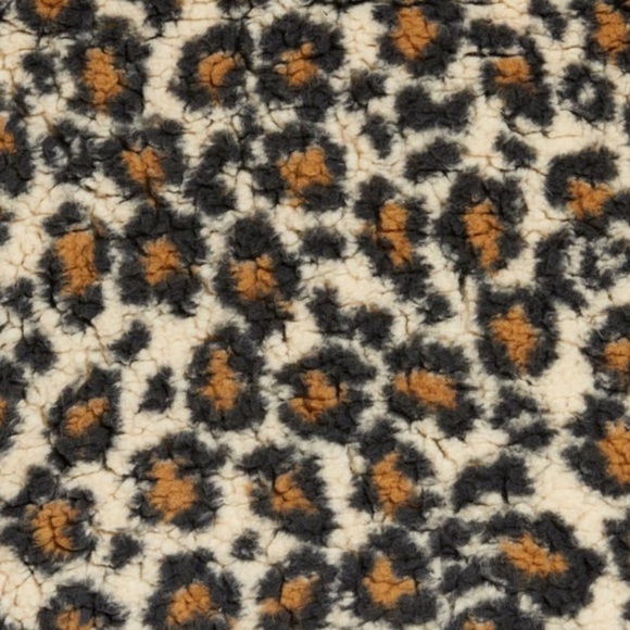 Chaser Leopard Faux Fur Hoodie Jacket - Picture 5 of 16